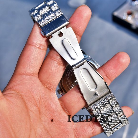 Full Iced Out Watch, Bracelet and Necklace Men Set - Picture 5 of 7